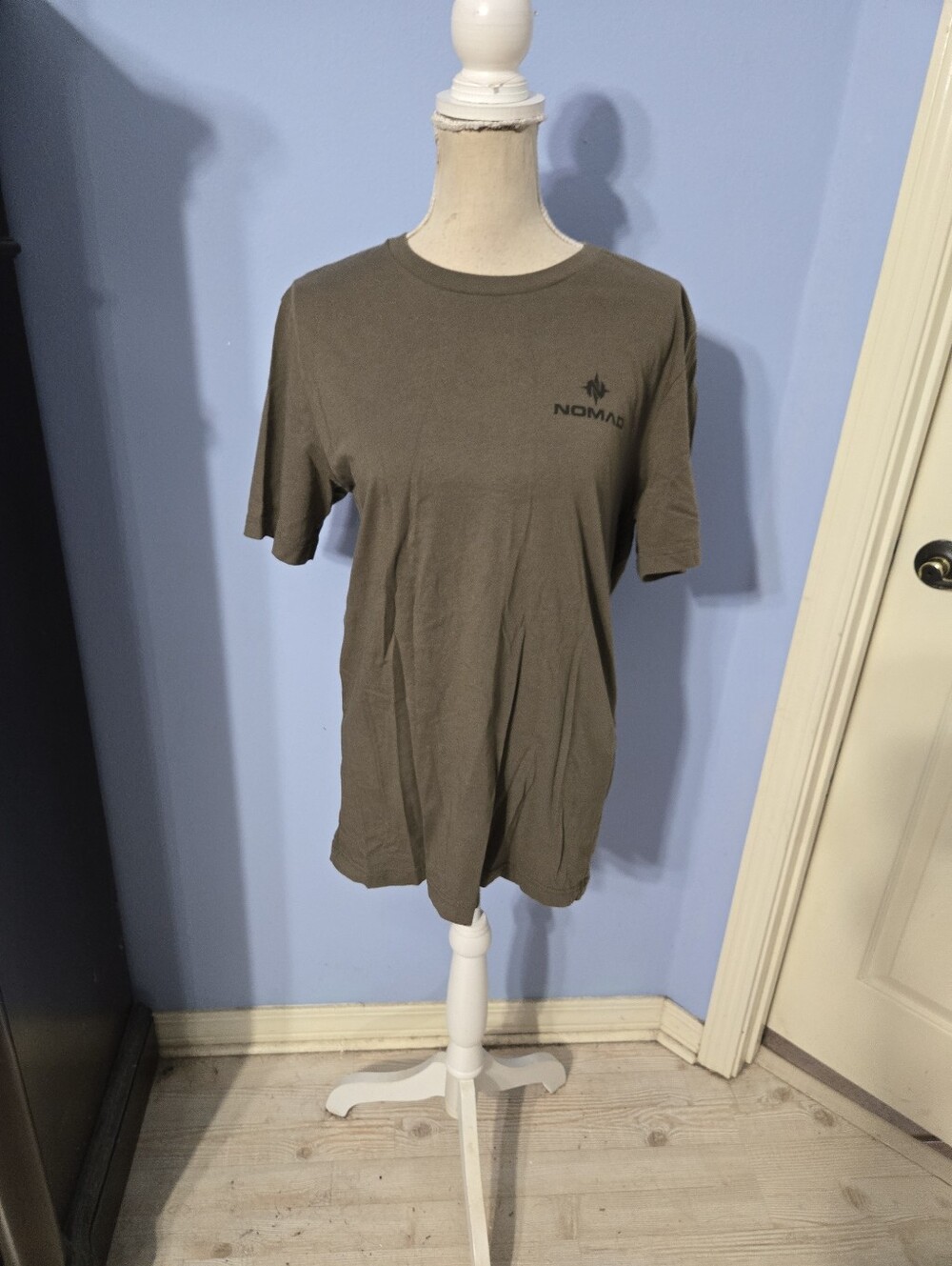 Nomad Large Men's T-Shirt
